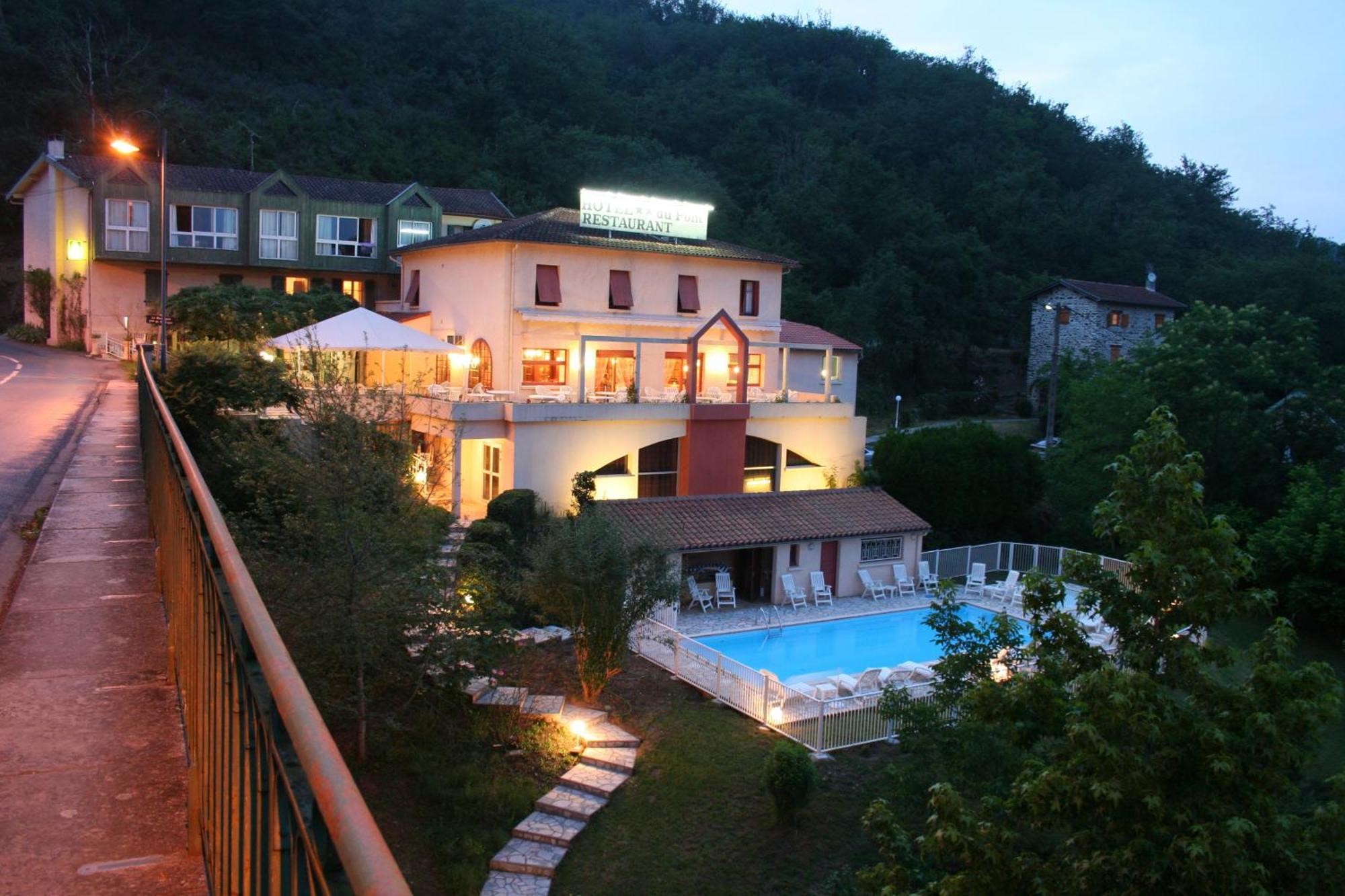 Logis Hotel Restaurant Du Pont Ambialet Экстерьер фото