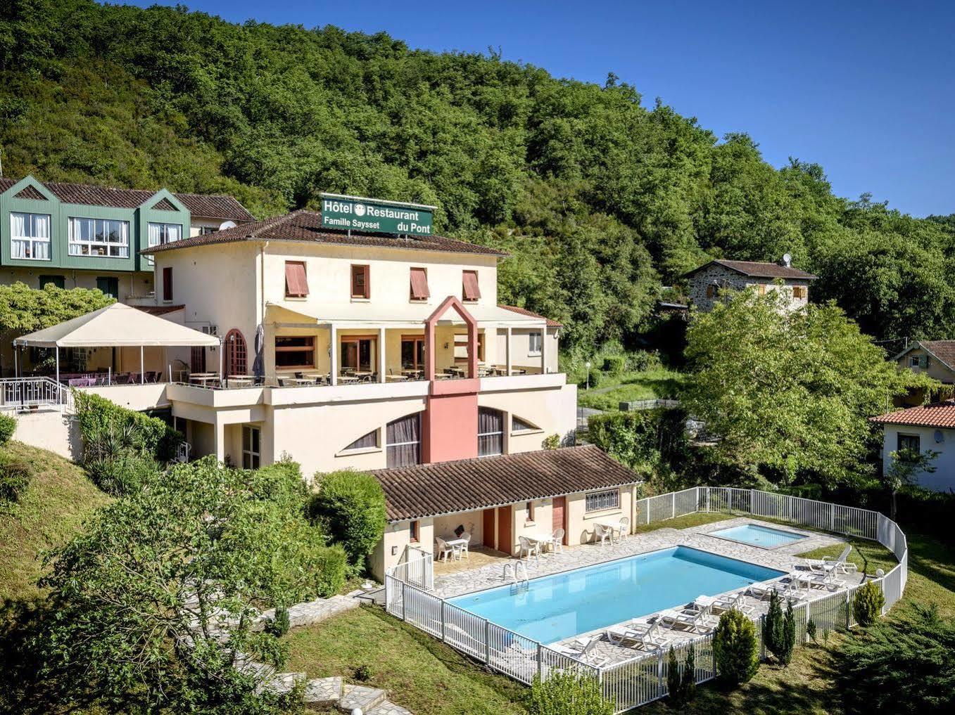 Logis Hotel Restaurant Du Pont Ambialet Экстерьер фото