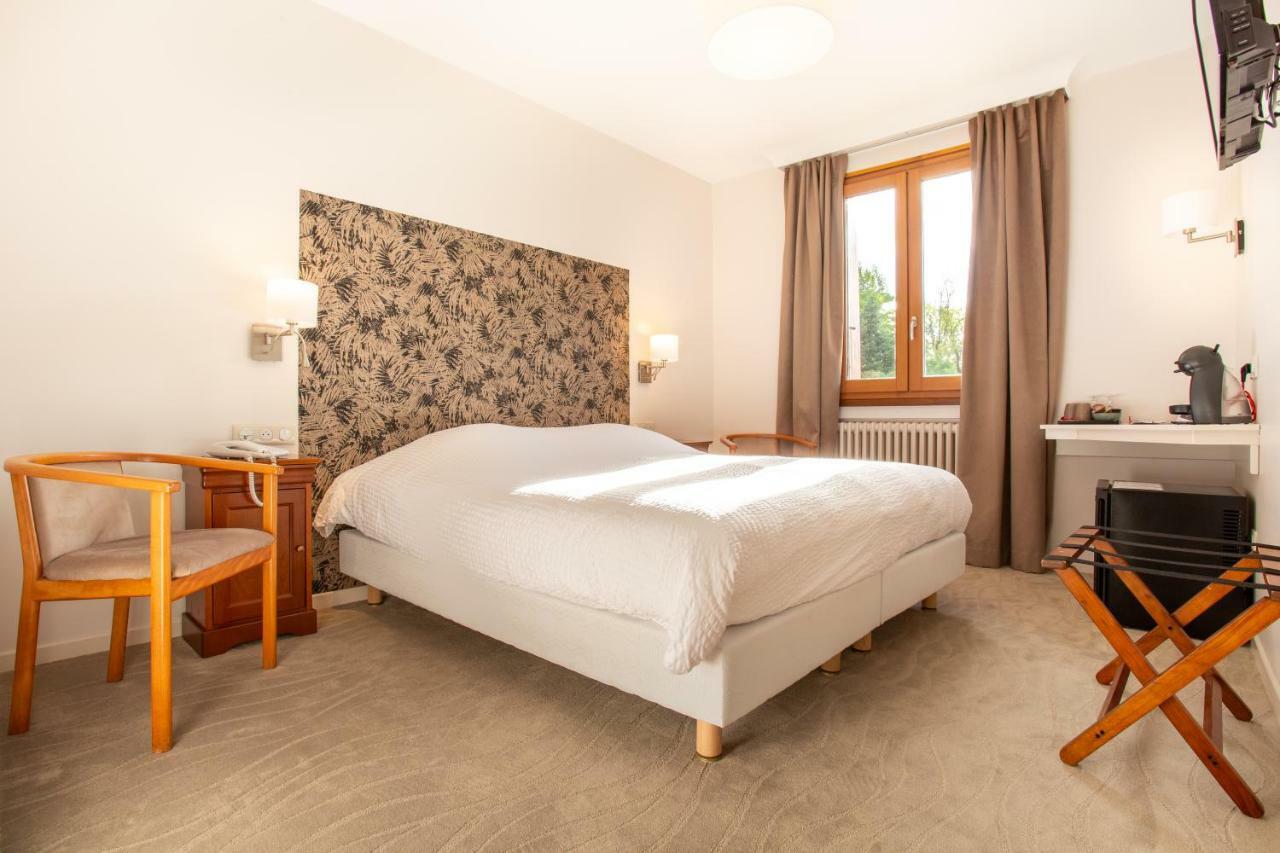 Logis Hotel Restaurant Du Pont Ambialet Экстерьер фото