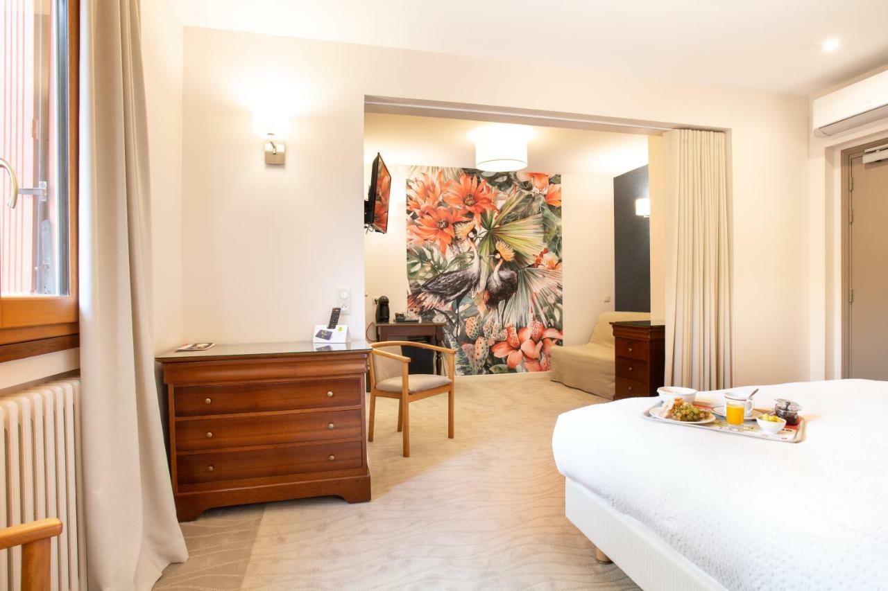 Logis Hotel Restaurant Du Pont Ambialet Экстерьер фото